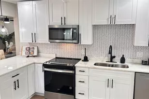 5324 Joan Of Arc, Atlanta, GA 30349 - Photo 6