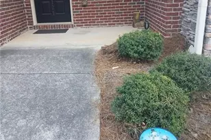 121 Red Barn Ln, Acworth, GA 30102 - Photo 2