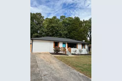 695 Kennesaw Drive SE, Smyrna, GA 30080 - Photo 2