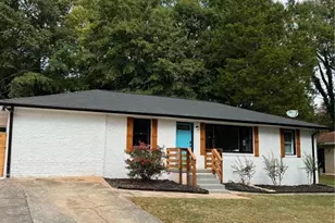 695 Kennesaw Dr SE, Smyrna, GA 30080 - Photo 2