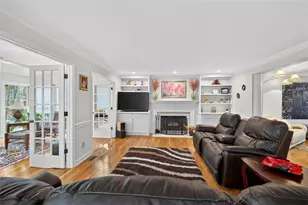 222 Mossy Pl, Alpharetta, GA 30005 - Photo 8