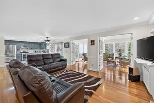 222 Mossy Pl, Alpharetta, GA 30005 - Photo 12