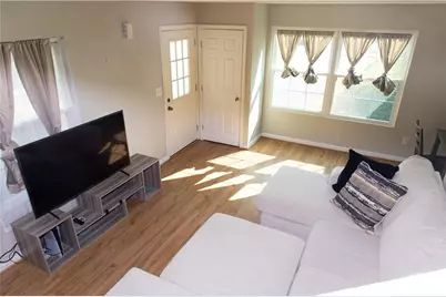 1311 Old Coach Road SW, Marietta, GA 30008 - Photo 4