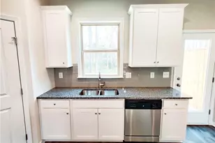 331 Mahone Dr, Lilburn, GA 30047 - Photo 20