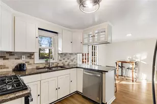 920 Vfw Dr, Stone Mountain, GA 30083 - Photo 12