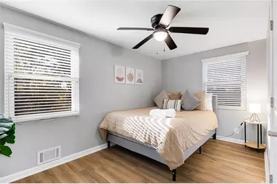 920 Vfw Drive, Stone Mountain, GA 30083 - Photo 16