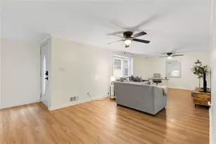 920 Vfw Dr, Stone Mountain, GA 30083 - Photo 8