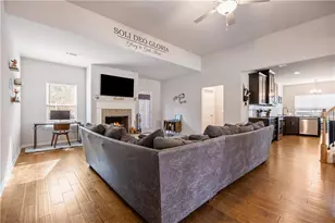 184 Ashford Ln, Commerce, GA 30529 - Photo 4