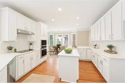 6640 Bridlewood Way, Suwanee, GA 30024 - Photo 16