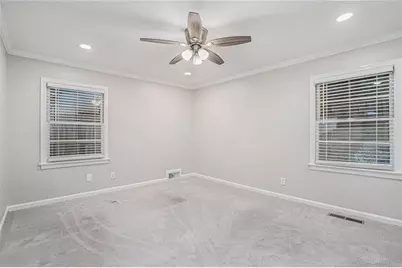 4090 Land O Lakes Drive NE, Atlanta, GA 30342 - Photo 10