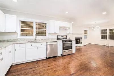4090 Land O Lakes Drive NE, Atlanta, GA 30342 - Photo 4