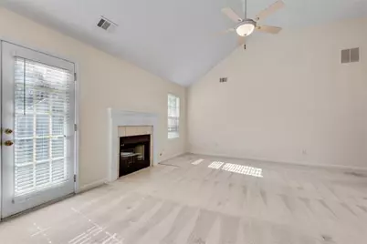 1174 Drawbridge Drive, Riverdale, GA 30296 - Photo 22