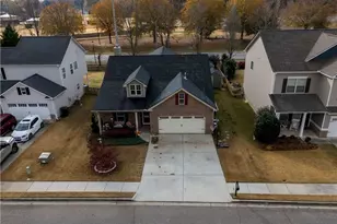 135 Mercer Ln, Cartersville, GA 30120 - Photo 2