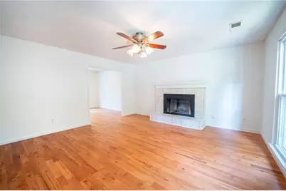 3052 Glynn Mill Drive, Snellville, GA 30039 - Photo 6