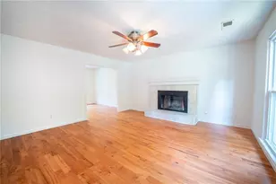 3052 Glynn Mill Dr, Snellville, GA 30039 - Photo 6