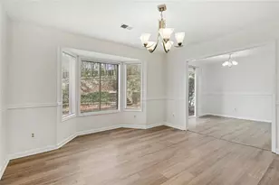 1110 Lake Dr, Roswell, GA 30075 - Photo 10