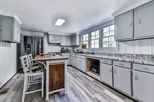 198 Oakhill Cir, Canton, GA 30114 - Photo 16