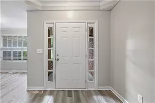 1027 Regency Dr, Acworth, GA 30102 - Photo 4