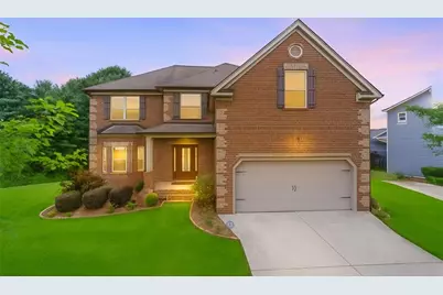 204 Misty Grove Drive, Loganville, GA 30052 - Photo 2