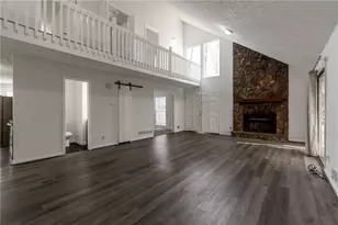 4870 Wade Valley Way, Cumming, GA 30040 - Photo 4
