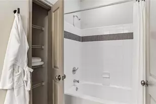 2910 Clairmont Road NE, Atlanta, GA 30329 - Photo 28