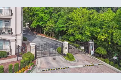 2910 Clairmont Road NE #Plan 1, Atlanta, GA 30329 - Photo 18