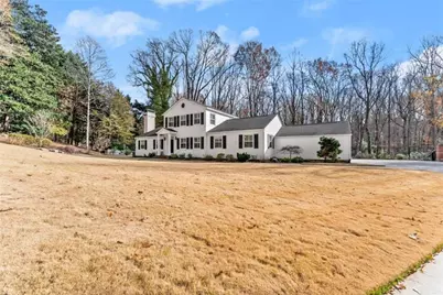 669 Dixon Drive, Gainesville, GA 30501 - Photo 4