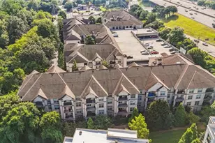 2910 Clairmont Road NE, Atlanta, GA 30329 - Photo 16