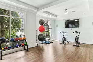 2910 Clairmont Road NE, Atlanta, GA 30329 - Photo 14