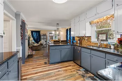 2160 Deer Oaks Trail, Lawrenceville, GA 30044 - Photo 4