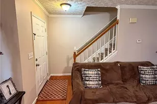 1110 Meadow Walk Ave, Lawrenceville, GA 30044 - Photo 6