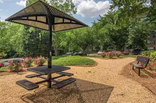 9200 Roberts Dr, Sandy Springs, GA 30350 - Photo 18