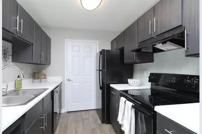 9200 Roberts Drive #7-712, Sandy Springs, GA 30350 - Photo 2