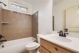 374 Beaumont Farms Dr, Sharpsburg, GA 30277 - Photo 16