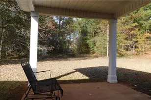 425 Berkshire Dr, Covington, GA 30016 - Photo 4