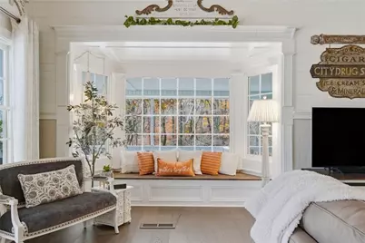 8525 Lanierland Farms Drive, Gainesville, GA 30506 - Photo 8