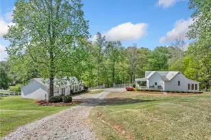 8525 Lanierland Farms Dr, Gainesville, GA 30506 - Photo 42