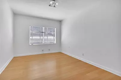 10 N Clarendon Avenue #SUITE, Avondale Estates, GA 30002 - Photo 10