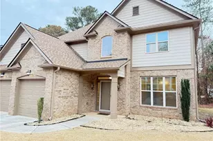 3925 Dunaire Dr, Stone Mountain, GA 30083 - Photo 2