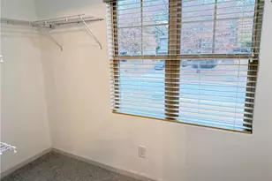 3925 Dunaire Dr, Stone Mountain, GA 30083 - Photo 20