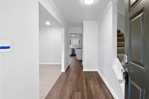 9176 Chickasaw Ct, Jonesboro, GA 30236 - Photo 10