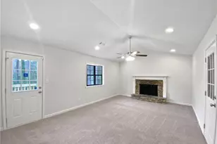 9176 Chickasaw Ct, Jonesboro, GA 30236 - Photo 16