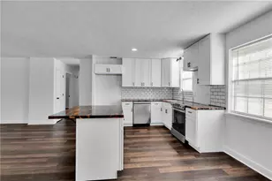 9056 Chestnut Lake Dr, Jonesboro, GA 30236 - Photo 10