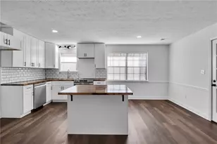 9056 Chestnut Lake Dr, Jonesboro, GA 30236 - Photo 8