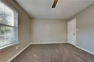 5260 Harbins Point Ln NW, Lilburn, GA 30047 - Photo 14