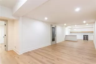 4956 Mountclaire Rd, Stone Mountain, GA 30087 - Photo 44