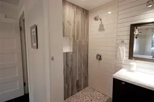 911 Lake Ct SE, Smyrna, GA 30082 - Photo 6