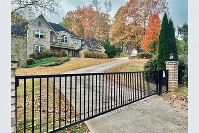 3232 Brookview Road SE, Marietta, GA 30067 - Photo 2