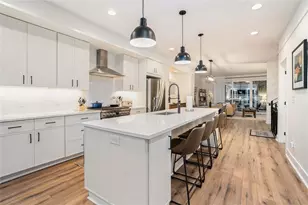 1649 Overlook Wy NW, Atlanta, GA 30318 - Photo 10