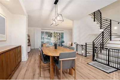 1649 Overlook Way NW, Atlanta, GA 30318 - Photo 8